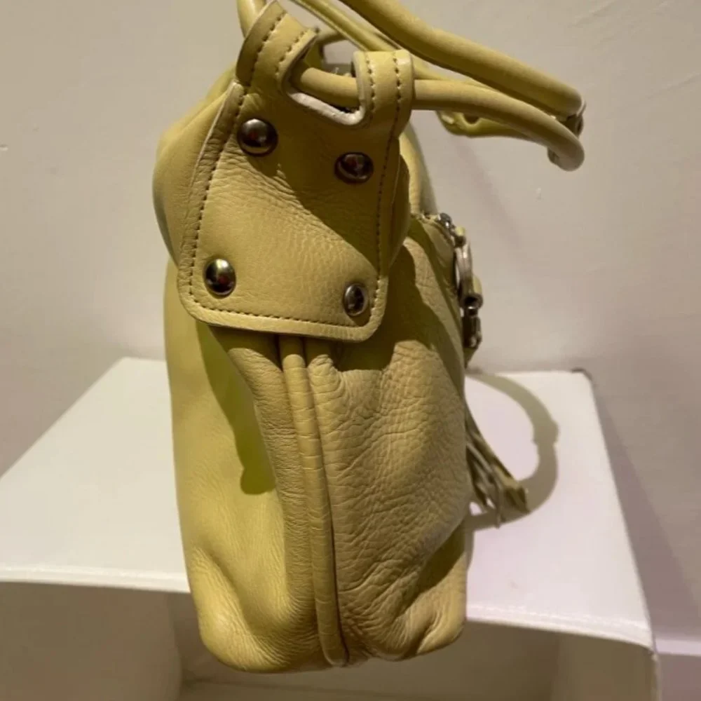 Savatore Ferragamo purse - Picture 4 of 5